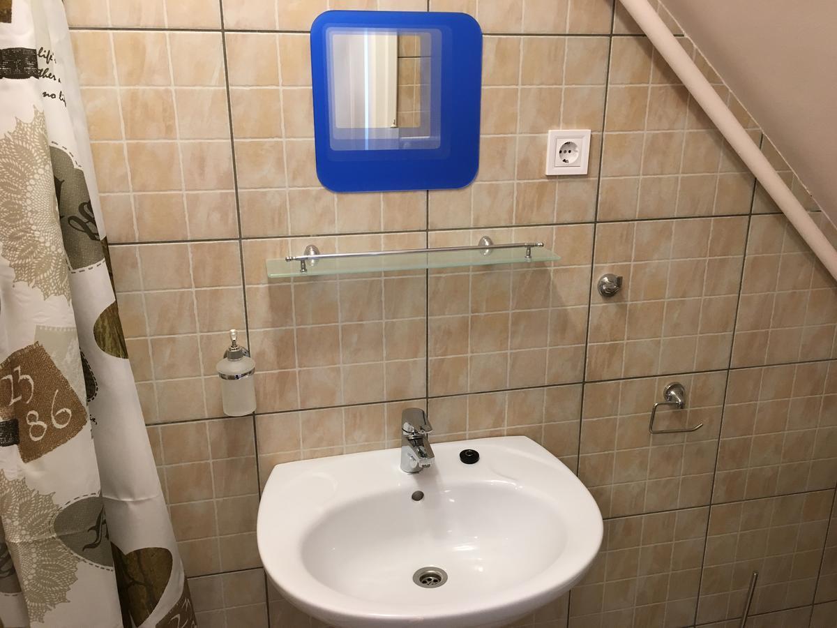 Fitt Maganszallashely Sásd Eksteriør billede